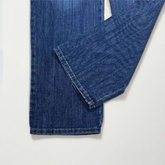 Lee Jeans Womens 12 Long Relaxed Fit Straight Leg Mid Rise Blue Measures 32x32.5 - Picture 8 of 10